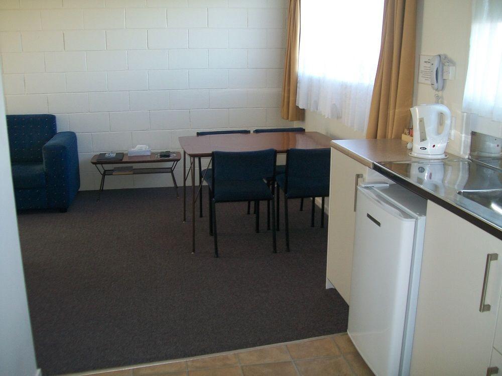 Cedar Court Motel Napier Esterno foto