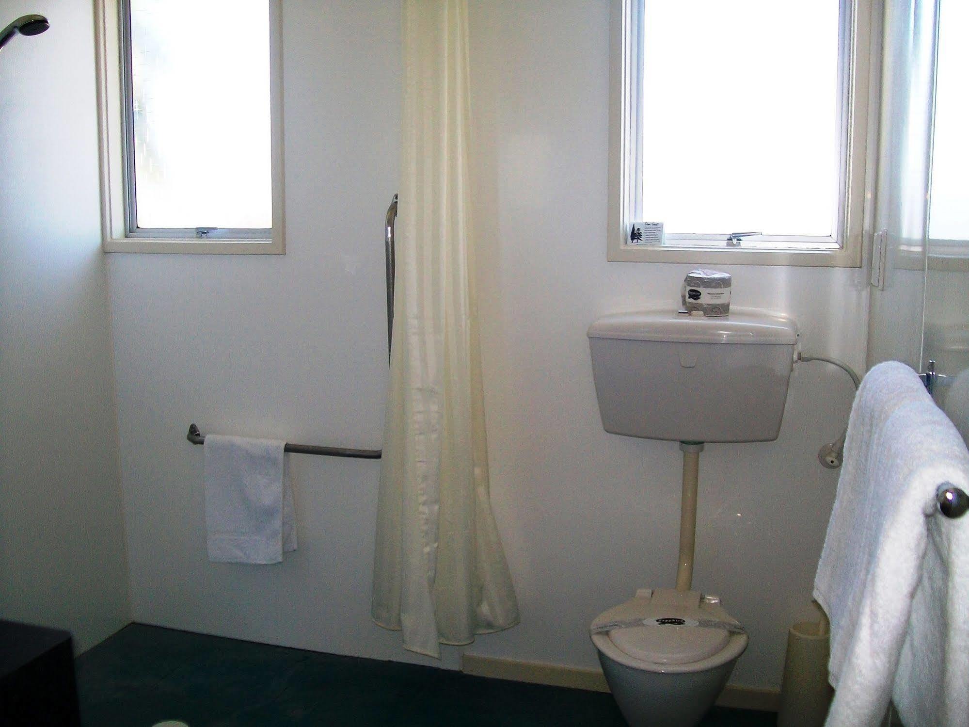 Cedar Court Motel Napier Esterno foto