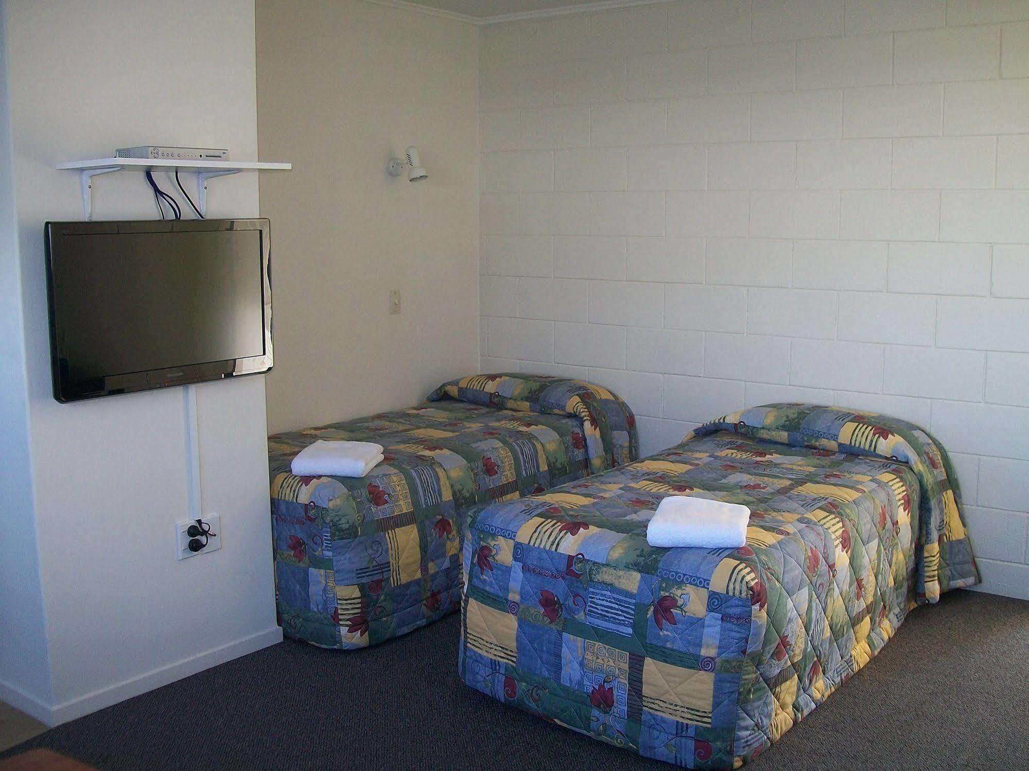 Cedar Court Motel Napier Esterno foto